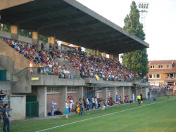 Tribune du stade Degouve d'Arras